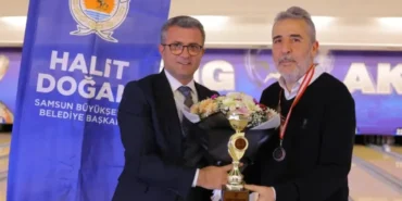 Samsunda Gazetecilerin Bowling Turnuvasinda Buyuk Heyecan featured