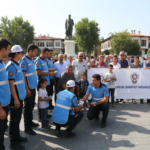 Samsunda Toplum Destekli Polis Cumhuriyet Meydaninda Sahaya Indi gemini