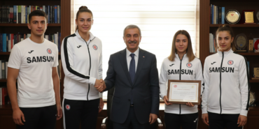 Samsunlu Avrupa Sampiyonu Sporcular Dr. Murat Agari Ziyaret Etti gemini