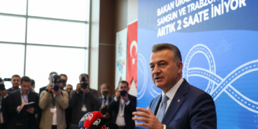 Bakan Uraloglu Samsun ve Trabzon Arasi Artik 2 Saate Iniyor gemini