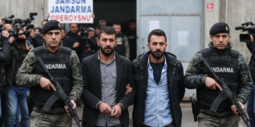 Samsunda Jandarma Operasyonu Kesinlesmis Cezasi Olan 3 Firari Yakalandi gemini