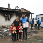 Termede evi yanan ailenin yaralari belediye eliyle sarildi gemini