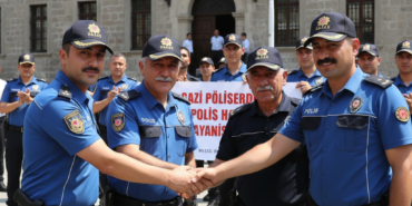 Samsunda Gazi Polislerden Polis Haftasinda Dayanisma Vurgusu gemini