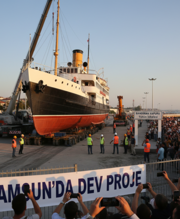 Bandirma Vapuru Tutun Iskelesine tasiniyor Samsunda dev proje gemini