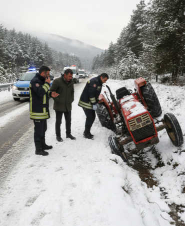 Tekkekoyde Traktor Sarampole Yuvarlandi Kar Kazaya Sebep Oldu gemini