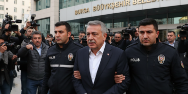 Bursa Buyuksehir Belediye Baskani Mustafa Bozbey Gozaltina Alindi gemini