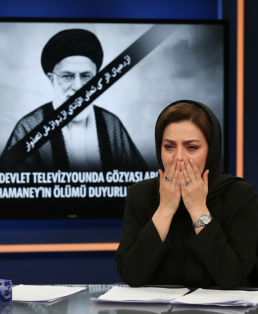 Iran Devlet Televizyonunda Gozyaslari Hamaneyin Olumu Duyuruldu gemini