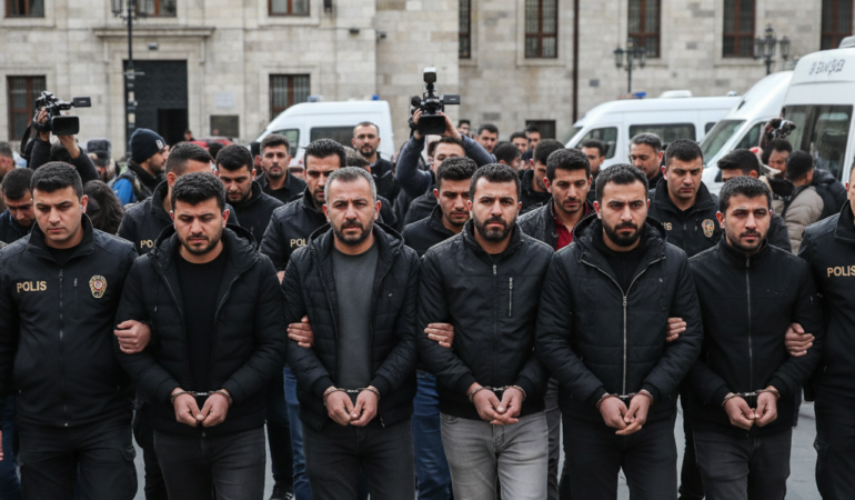 Samsun dahil 9 ilde aranan 18 suc kayitli zanli yakalandi gemini